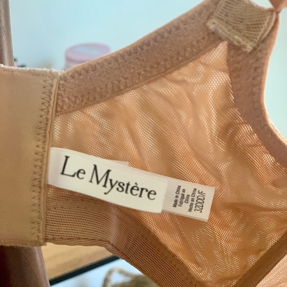 NWOT Beige Neutral Le Mystere Nursing Bra - Picture 4 of 4
